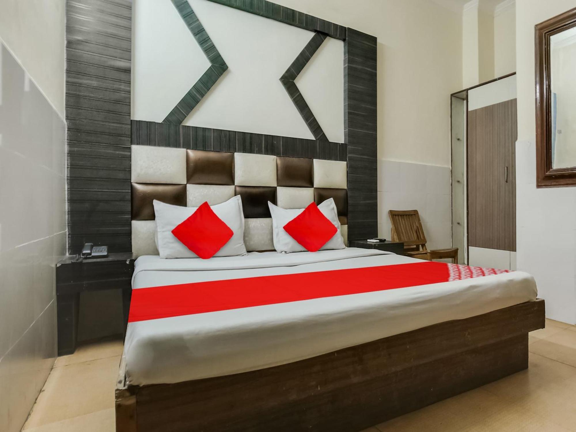 Oyo Hotel Shagun Chandīgarh Εξωτερικό φωτογραφία